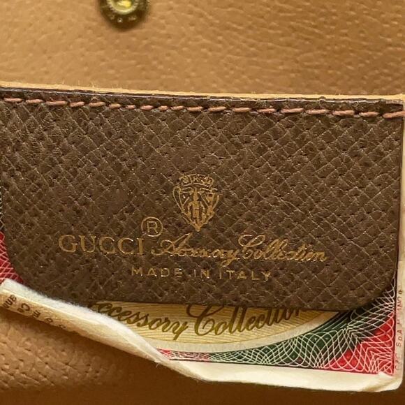 Authentic GUCCI GG Supreme Sherry Line PVC Leather Clutch Bag - Picture 13 of 14